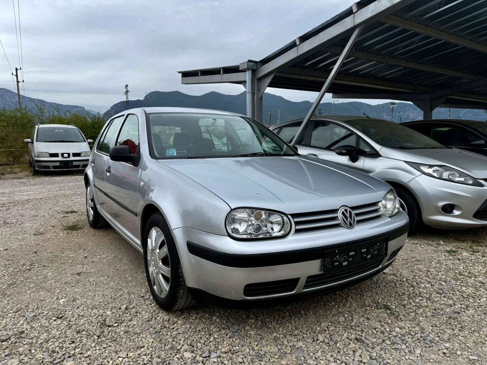 VW Golf 1.9TDI 100kc EDITION - изображение 4