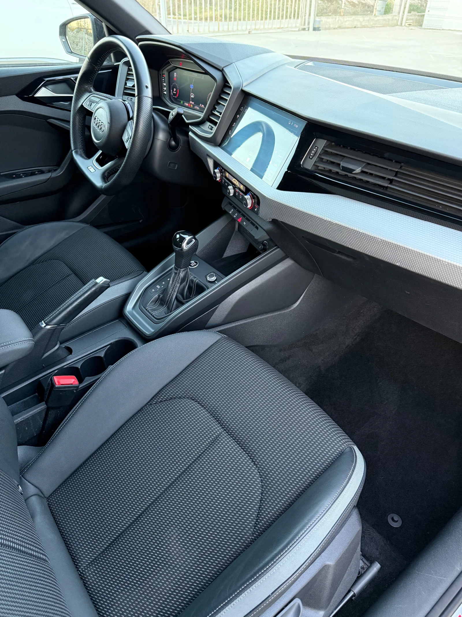 Audi A1 S line SB 35 TFSI - изображение 9