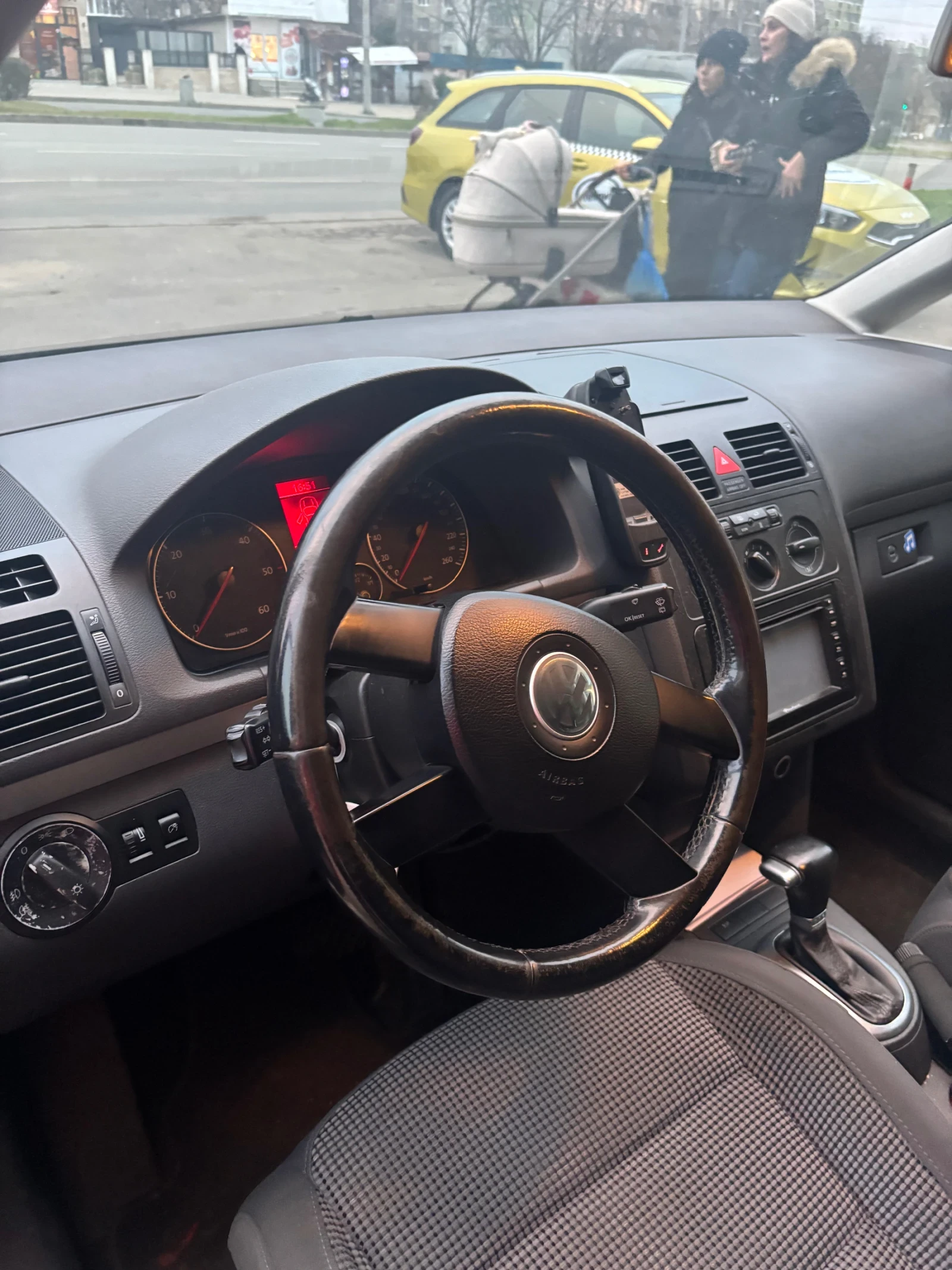 VW Touran 2.0 | Mobile.bg � ����������� 4