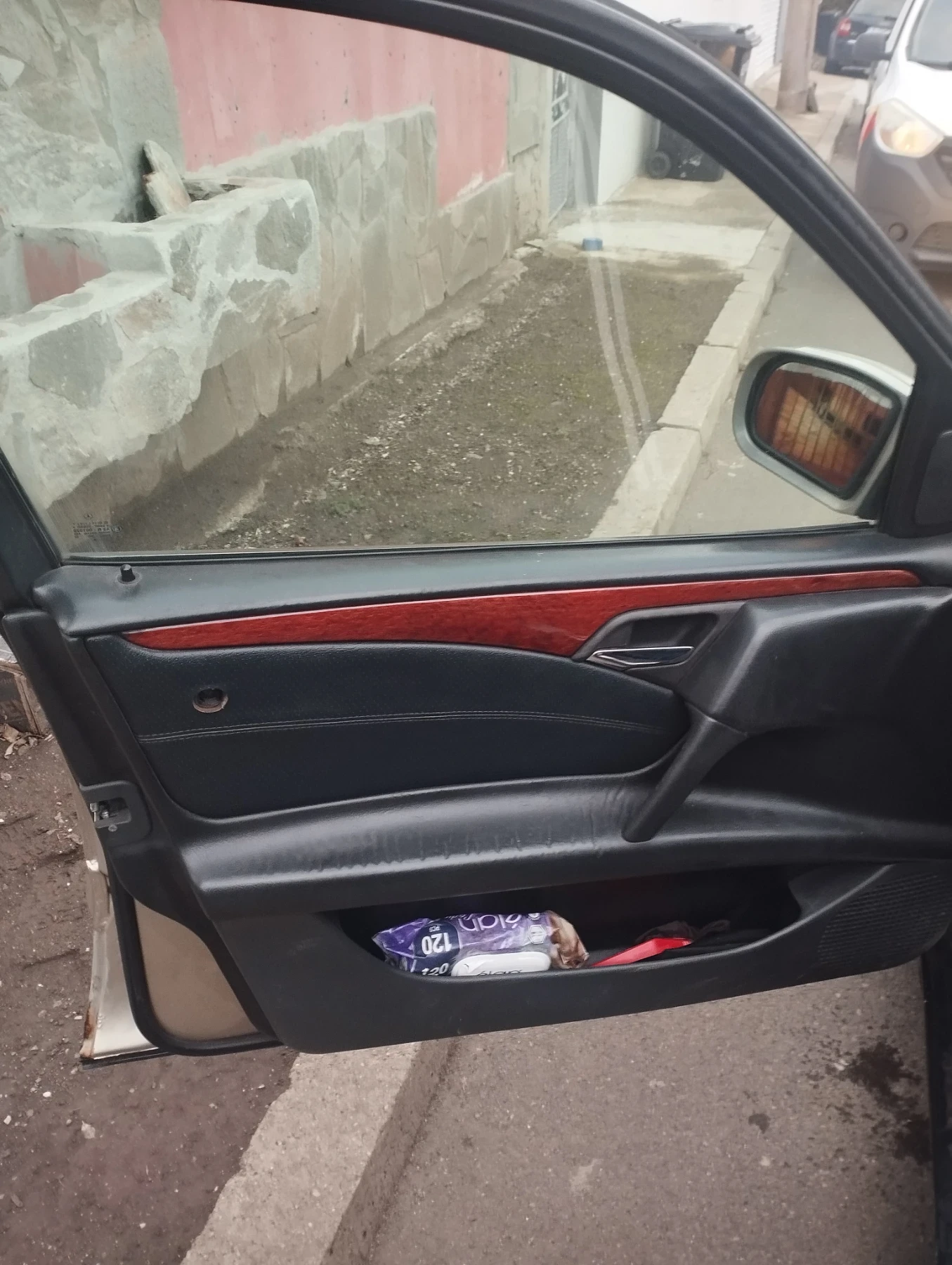 Mercedes-Benz E 220 | Mobile.bg � ����������� 5