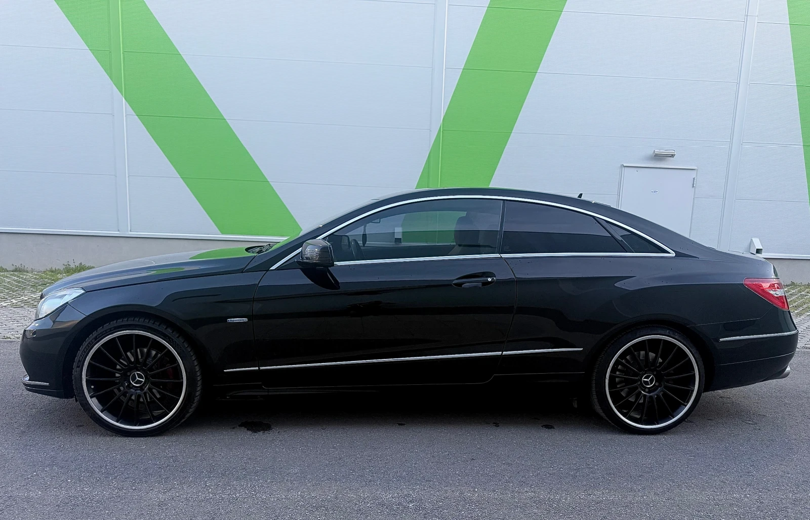 Mercedes-Benz E 250, снимка 3 - Автомобили и джипове - 53894375