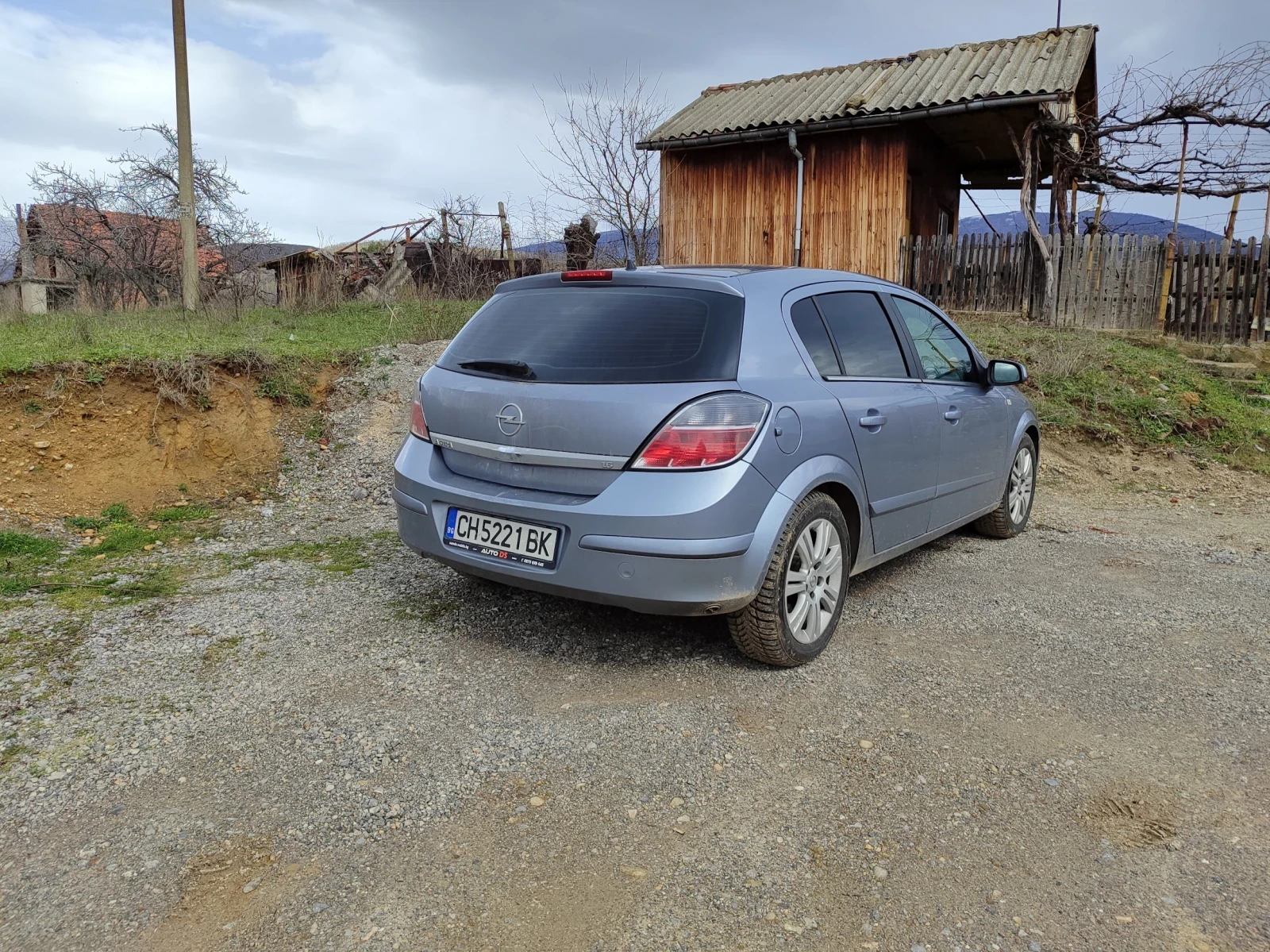 Opel Astra, снимка 6 - Автомобили и джипове - 54385770