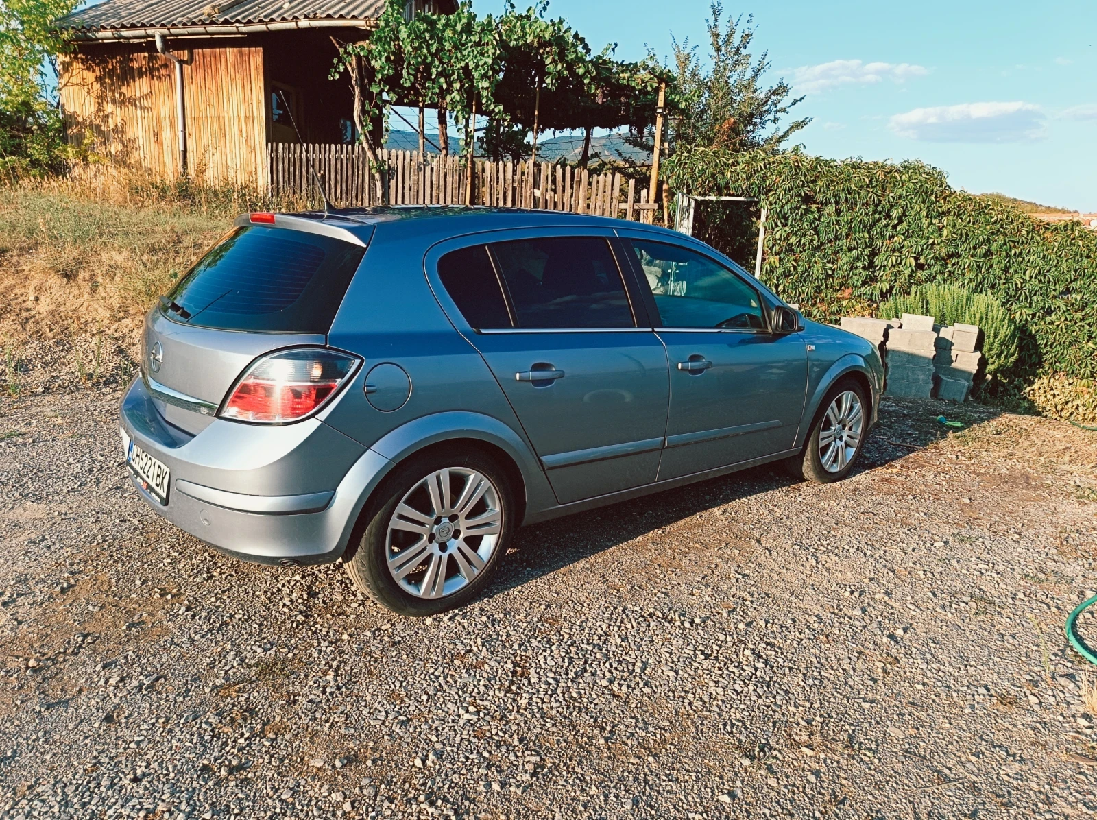 Opel Astra, снимка 7 - Автомобили и джипове - 54385770