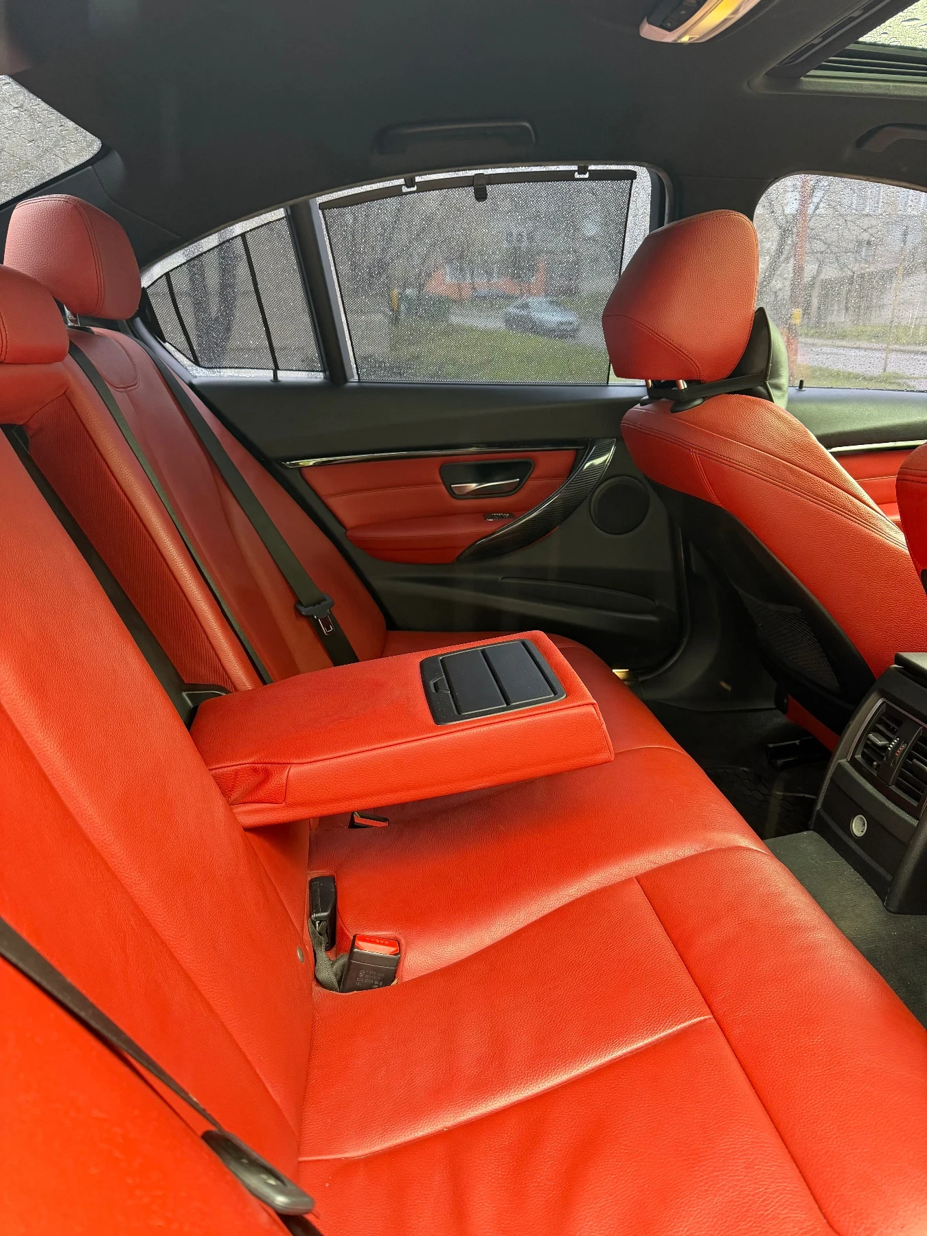 BMW 330 B48, Red Interior, M performance, снимка 10 - Автомобили и джипове - 54414984
