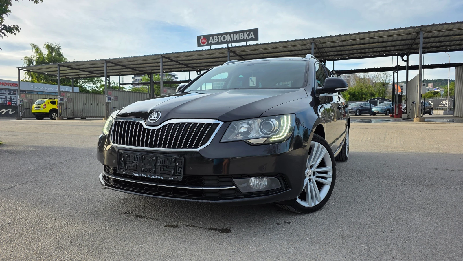 Skoda Superb KATO ЧИСТО НОВ