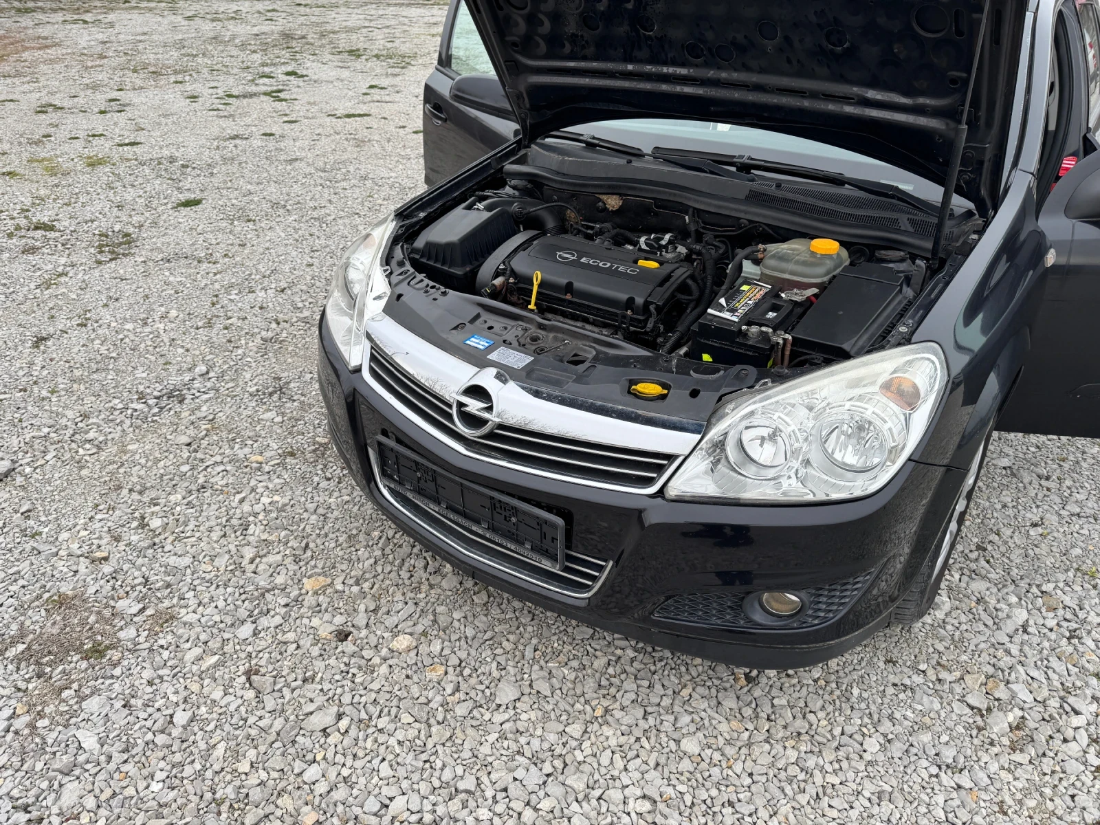 Opel Astra 1.6 i, снимка 14 - Автомобили и джипове - 55243414