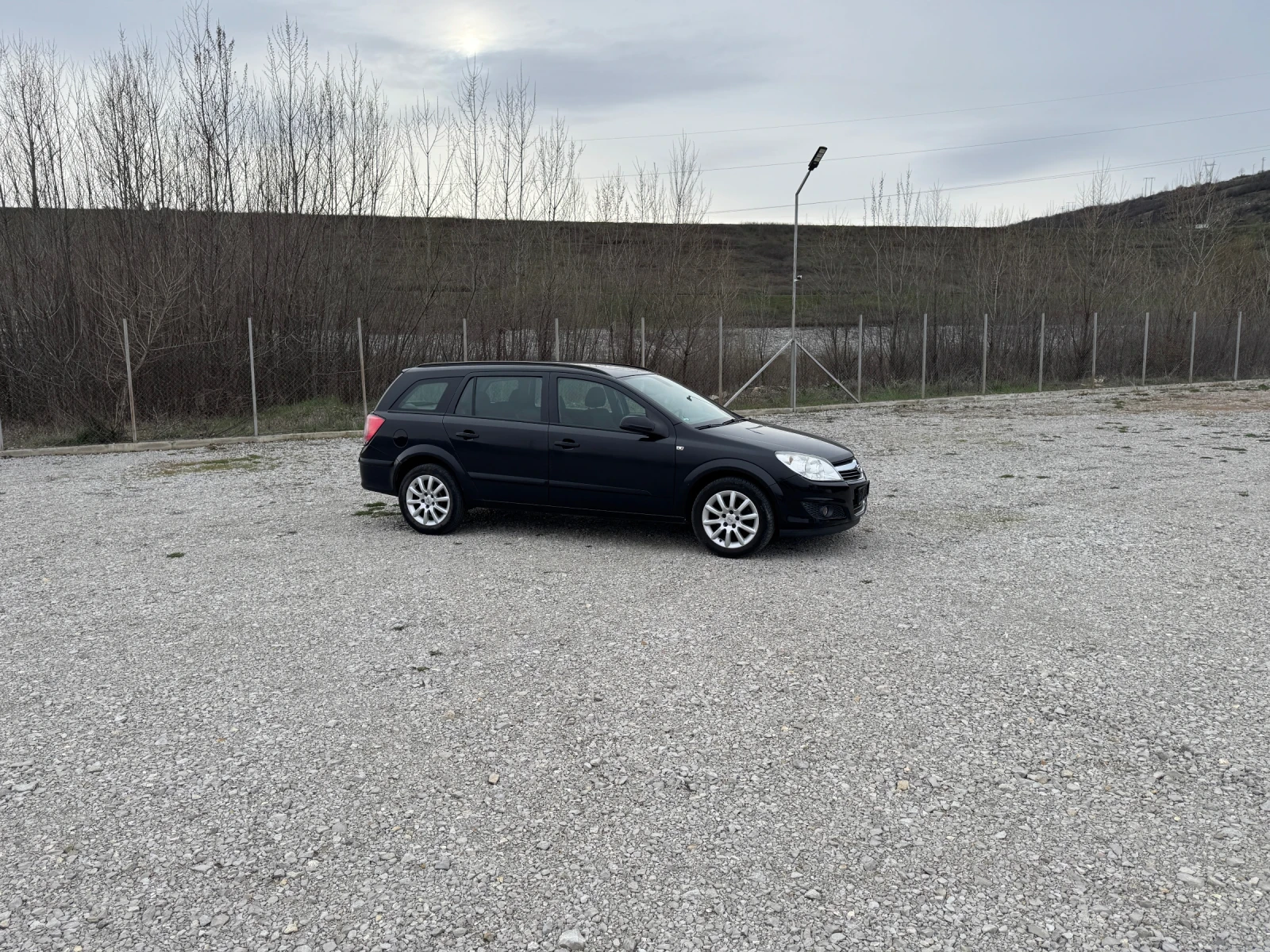 Opel Astra 1.6 i, снимка 3 - Автомобили и джипове - 55243414