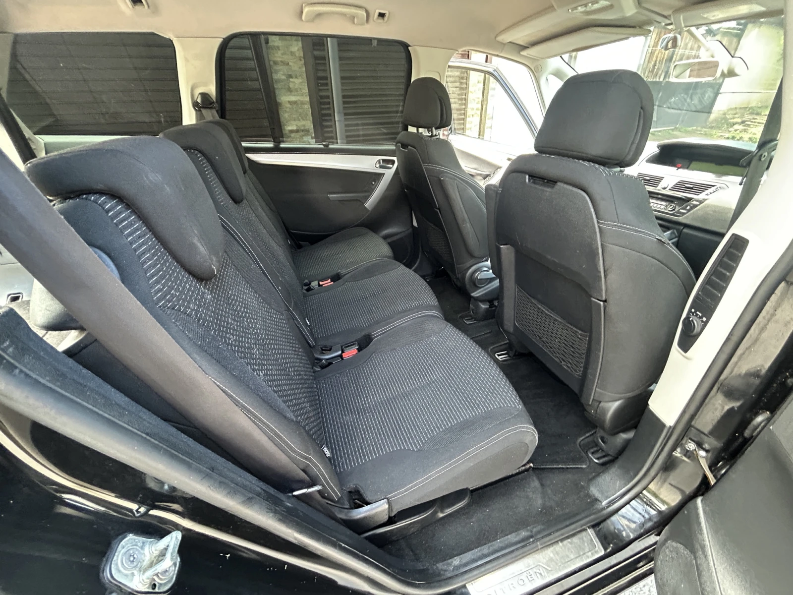 Citroen Grand C4 Picasso 1.6-Бензин/7места, снимка 9 - Автомобили и джипове - 55297267
