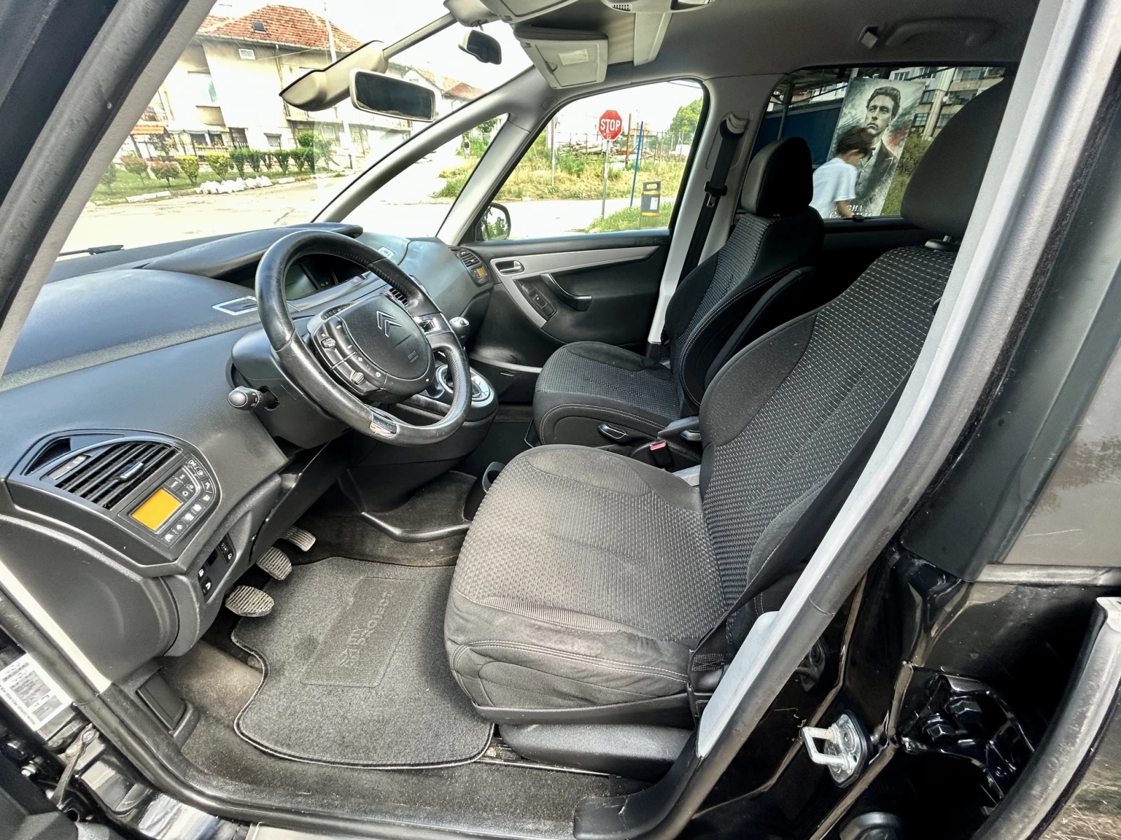Citroen Grand C4 Picasso 1.6-Бензин/7места, снимка 7 - Автомобили и джипове - 55297267