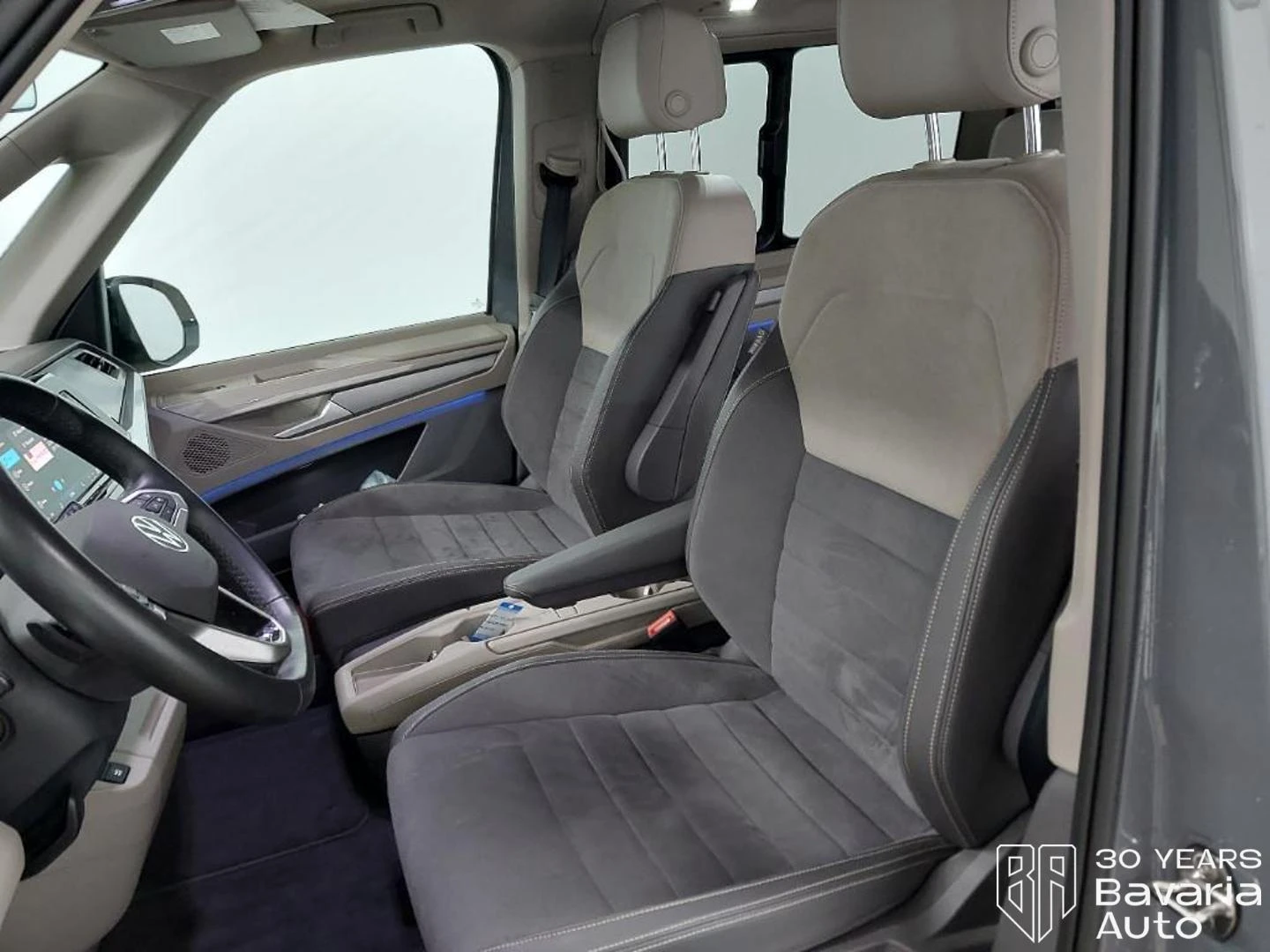 VW Multivan Style lang DSG Easy Open Basic, снимка 6 - Автомобили и джипове - 55317945