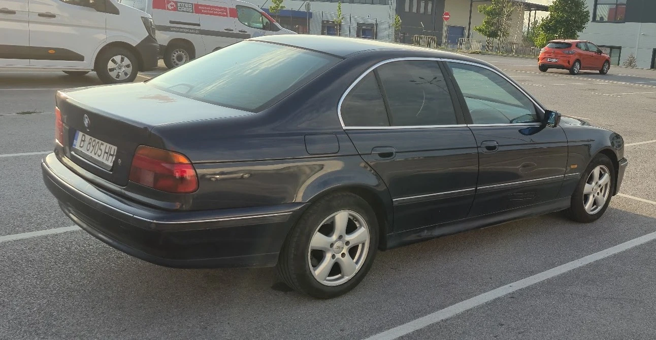 BMW 520, снимка 5 - Автомобили и джипове - 55448073