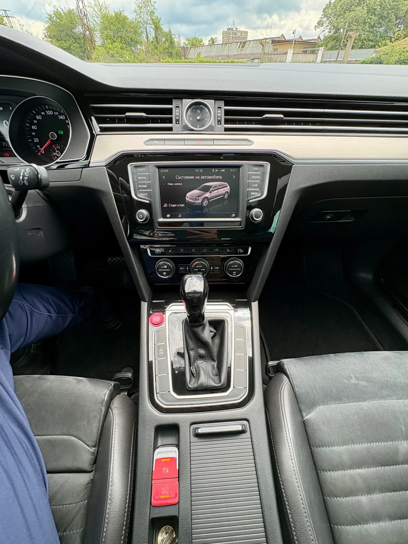 VW Passat Всички екстри, full led, перфектна , снимка 12 - Автомобили и джипове - 55598487