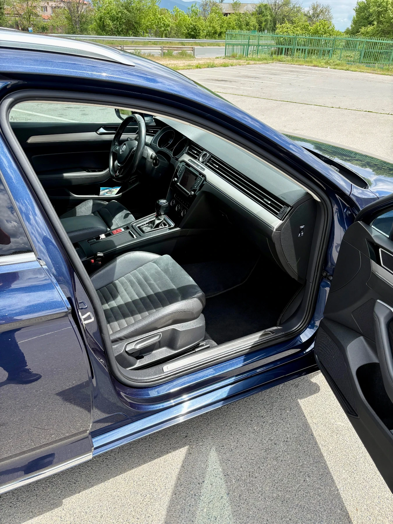 VW Passat Всички екстри, full led, перфектна , снимка 8 - Автомобили и джипове - 55598487
