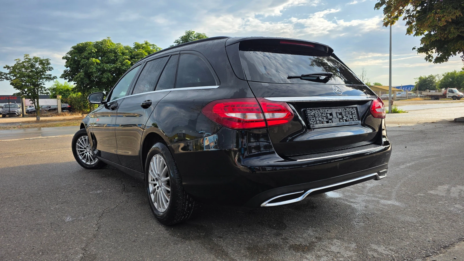 Mercedes-Benz C 200 УНИКАТ, снимка 4 - Автомобили и джипове - 55607627