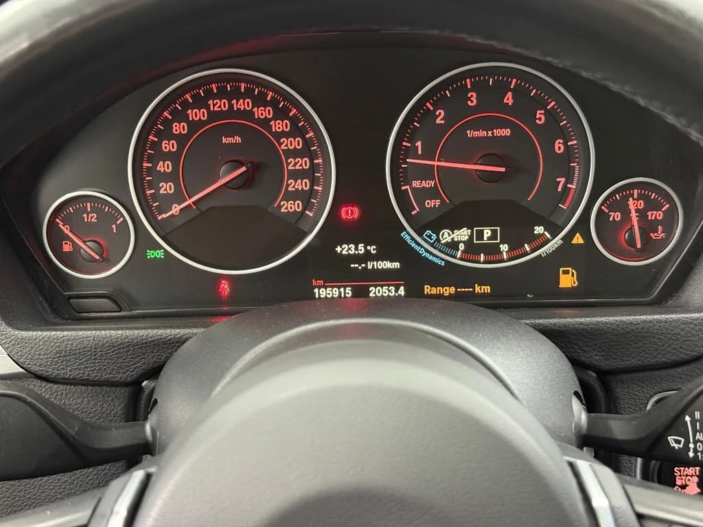 BMW 330 xDrive * АвтоКредит * (ЦЕНА ДО БГ), снимка 14 - Автомобили и джипове - 55617130