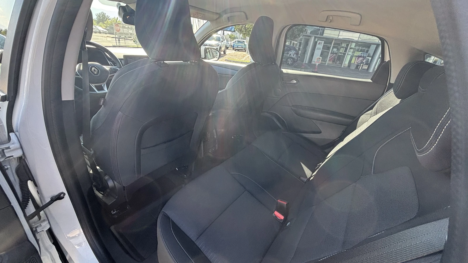 Renault Arkana E-Tech full hybrid 145к.с., снимка 12 - Автомобили и джипове - 55836784