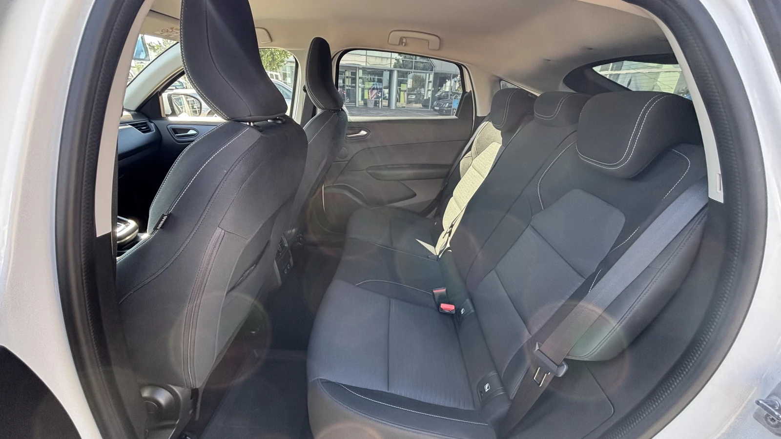 Renault Arkana E-Tech full hybrid 145к.с., снимка 11 - Автомобили и джипове - 55836784