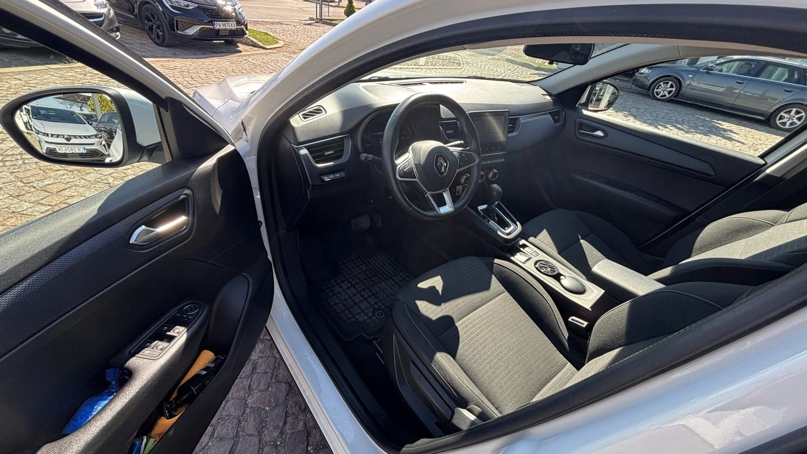 Renault Arkana E-Tech full hybrid 145к.с., снимка 17 - Автомобили и джипове - 55836784