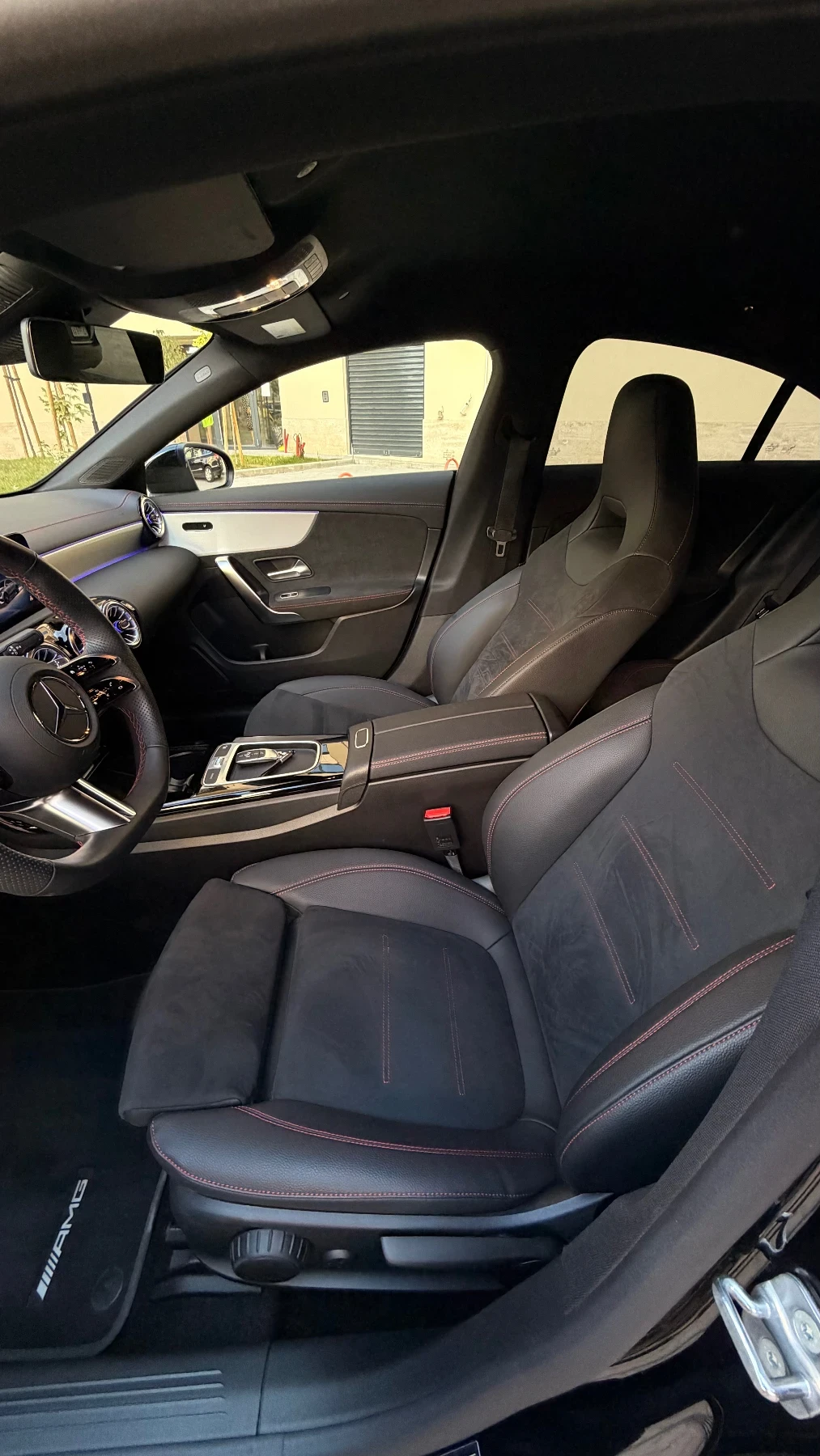 Mercedes-Benz CLA 180  AMG Line Facelift | 12.2023 | Гаранция, снимка 12 - Автомобили и джипове - 56005388