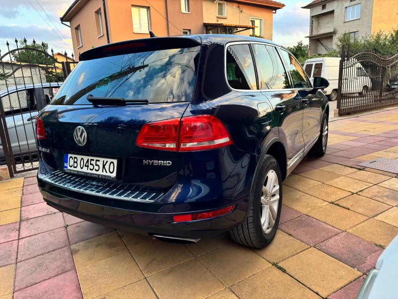 VW Touareg Hybrid, снимка 5 - Автомобили и джипове - 51435797