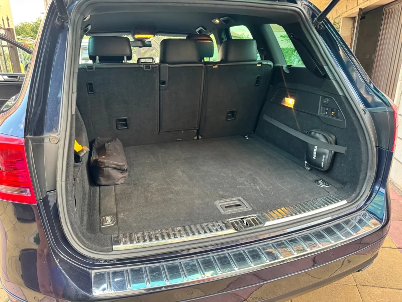 VW Touareg Hybrid, снимка 9 - Автомобили и джипове - 51435797