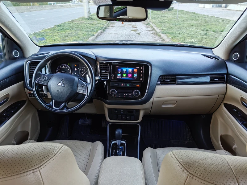 Mitsubishi Outlander 3.0i GT 227ps, снимка 10 - Автомобили и джипове - 52849226