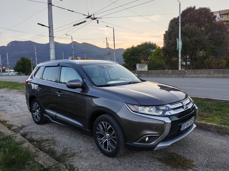 Mitsubishi Outlander 3.0i GT 227ps, снимка 3 - Автомобили и джипове - 52849226