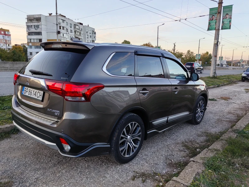 Mitsubishi Outlander 3.0i GT 227ps, снимка 8 - Автомобили и джипове - 52849226