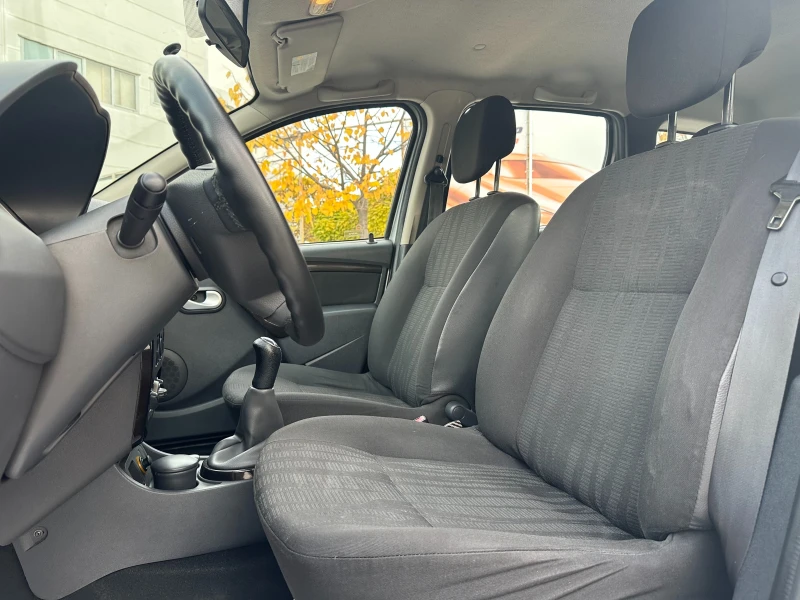 Dacia Duster 1.6i 105 к.с./ГАРАНЦИЯ ОТ КЕНТАВЪР! 6 МЕСЕЦА И, снимка 8 - Автомобили и джипове - 52175565