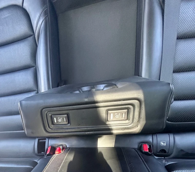 Renault Koleos Initiale Paris 2.0 DCI, снимка 12 - Автомобили и джипове - 52812542