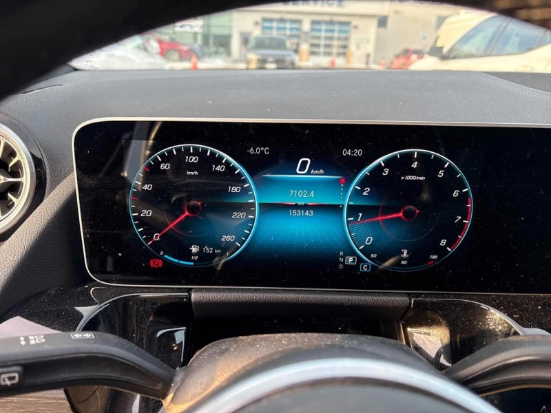 Mercedes-Benz GLA * 250 * CARFAX * ЦЕНА ДО БГ, снимка 8 - Автомобили и джипове - 53279934