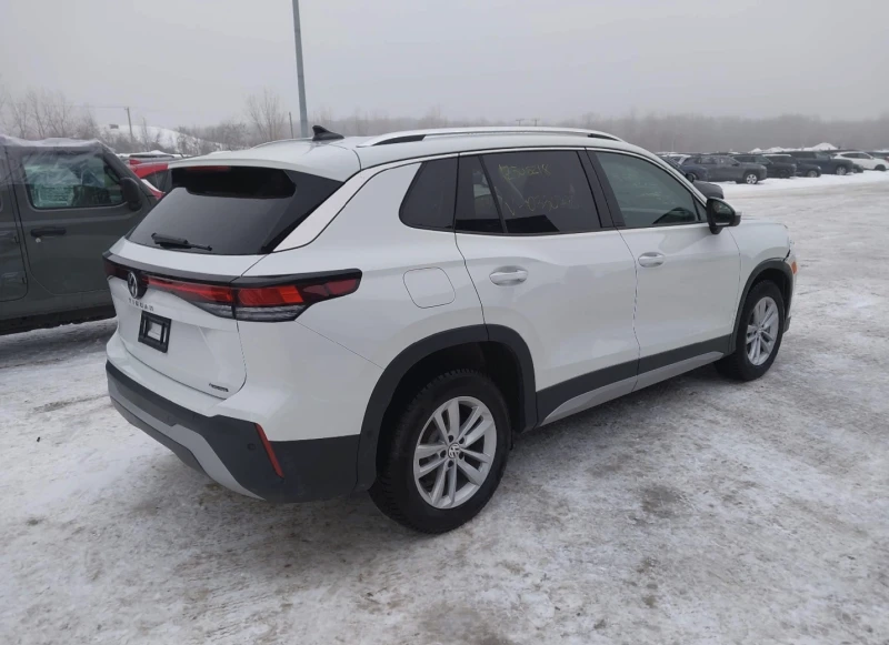 VW Tiguan SE AWD, снимка 4 - Автомобили и джипове - 53564086