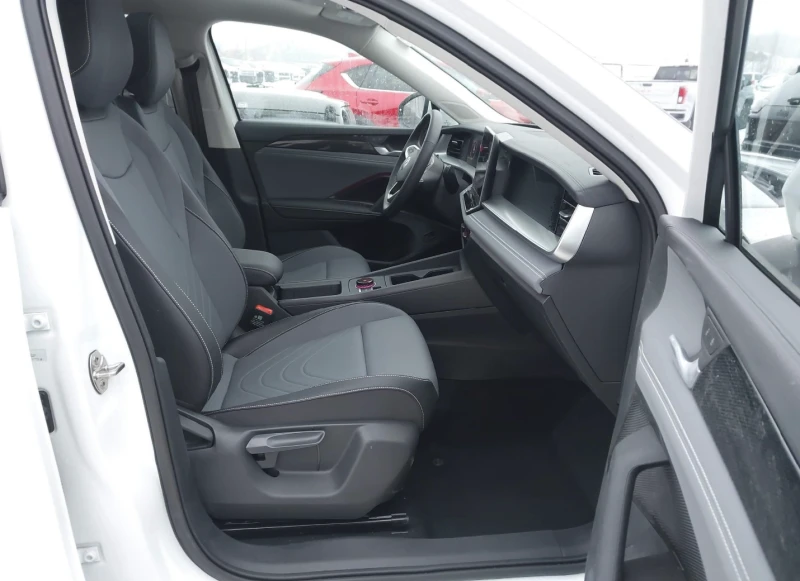 VW Tiguan SE AWD, снимка 6 - Автомобили и джипове - 53564086