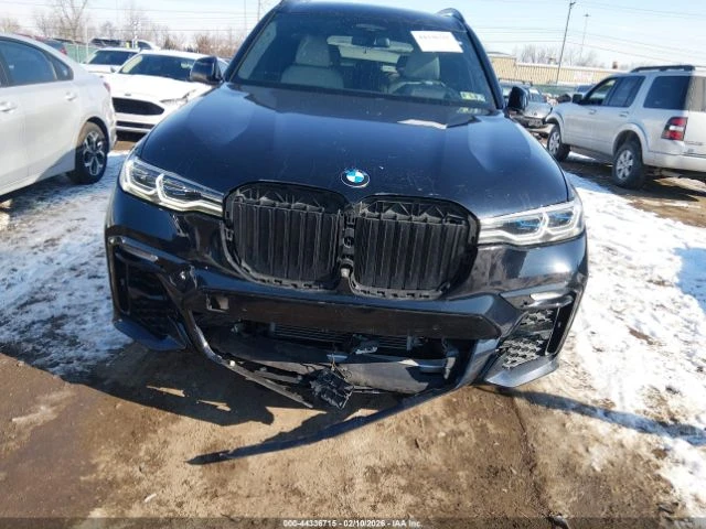 BMW X7 xDRIVE50i, снимка 6 - Автомобили и джипове - 54342453