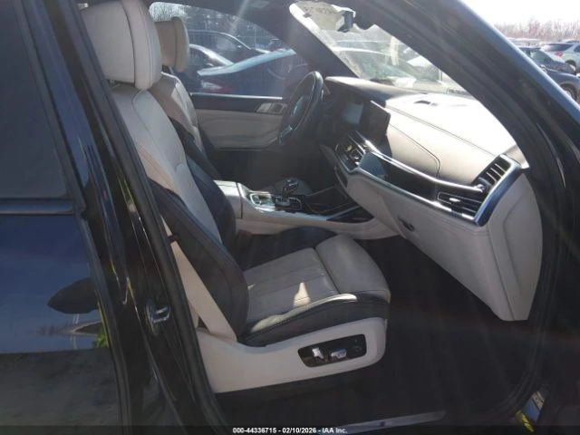 BMW X7 xDRIVE50i, снимка 5 - Автомобили и джипове - 54342453