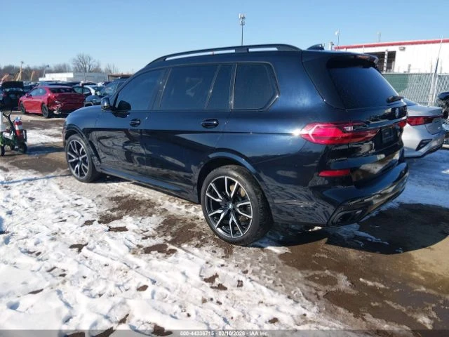 BMW X7 xDRIVE50i, снимка 3 - Автомобили и джипове - 54342453