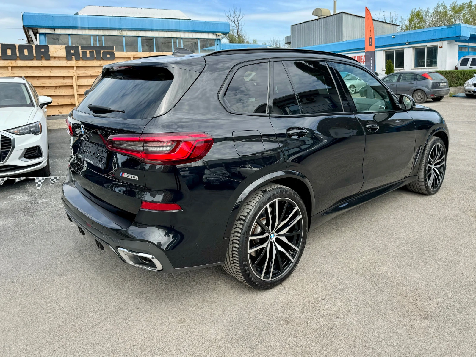 BMW X5 50i xDrive M-Pack - изображение 5