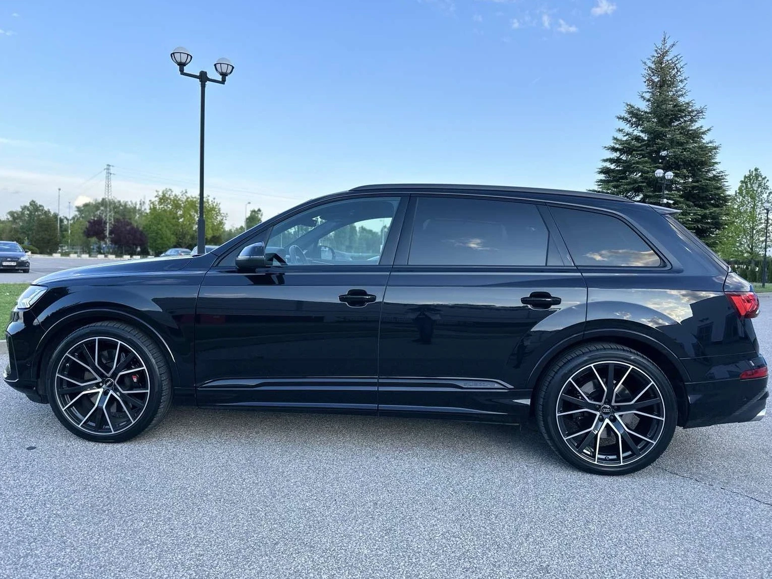 Audi SQ7 22" B&O* Vent* 360* Pano* Matrix - изображение 6