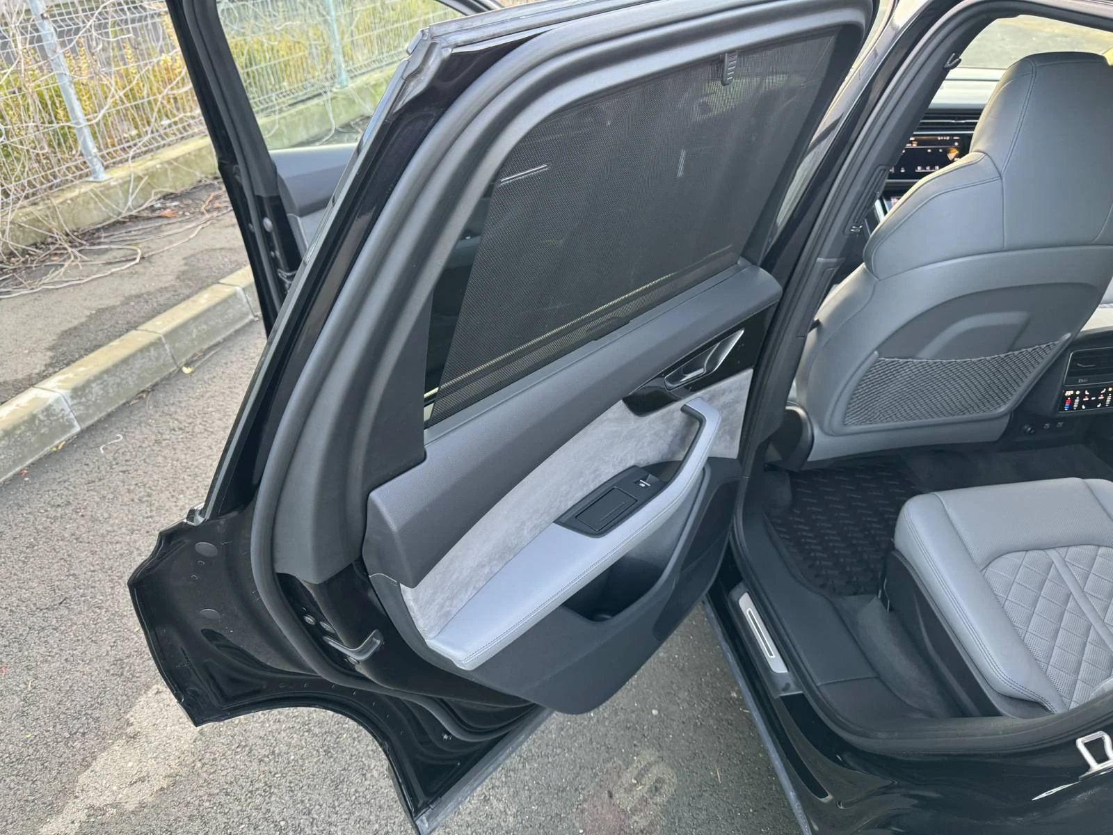Audi SQ7 22" B&O* Vent* 360* Pano* Matrix - изображение 10