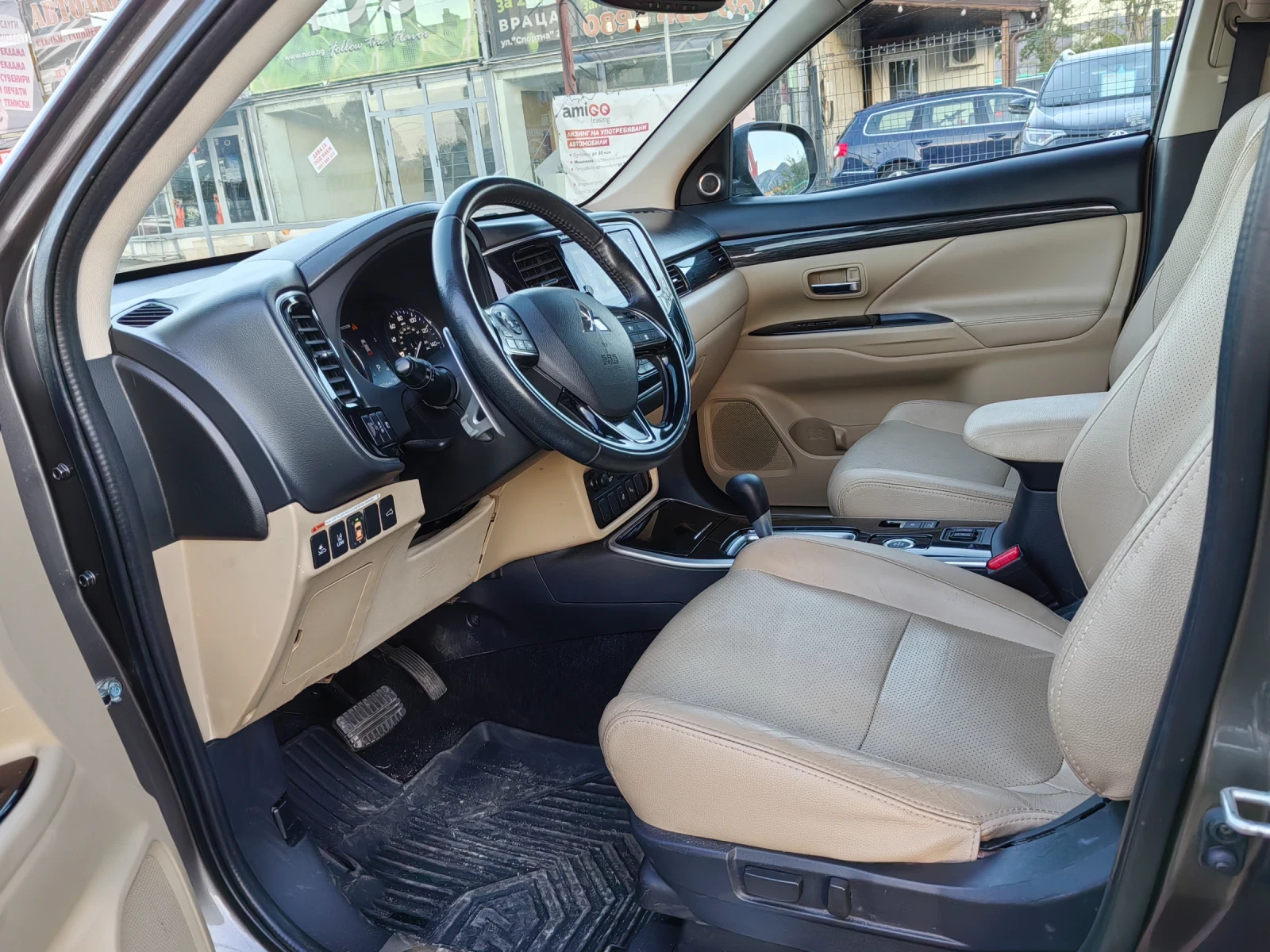 Mitsubishi Outlander 3.0i GT 227ps | Mobile.bg — изображение 14