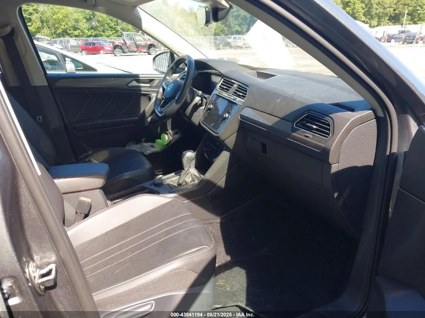 VW Tiguan 2.0T SE DIGITAL/// | Mobile.bg   7