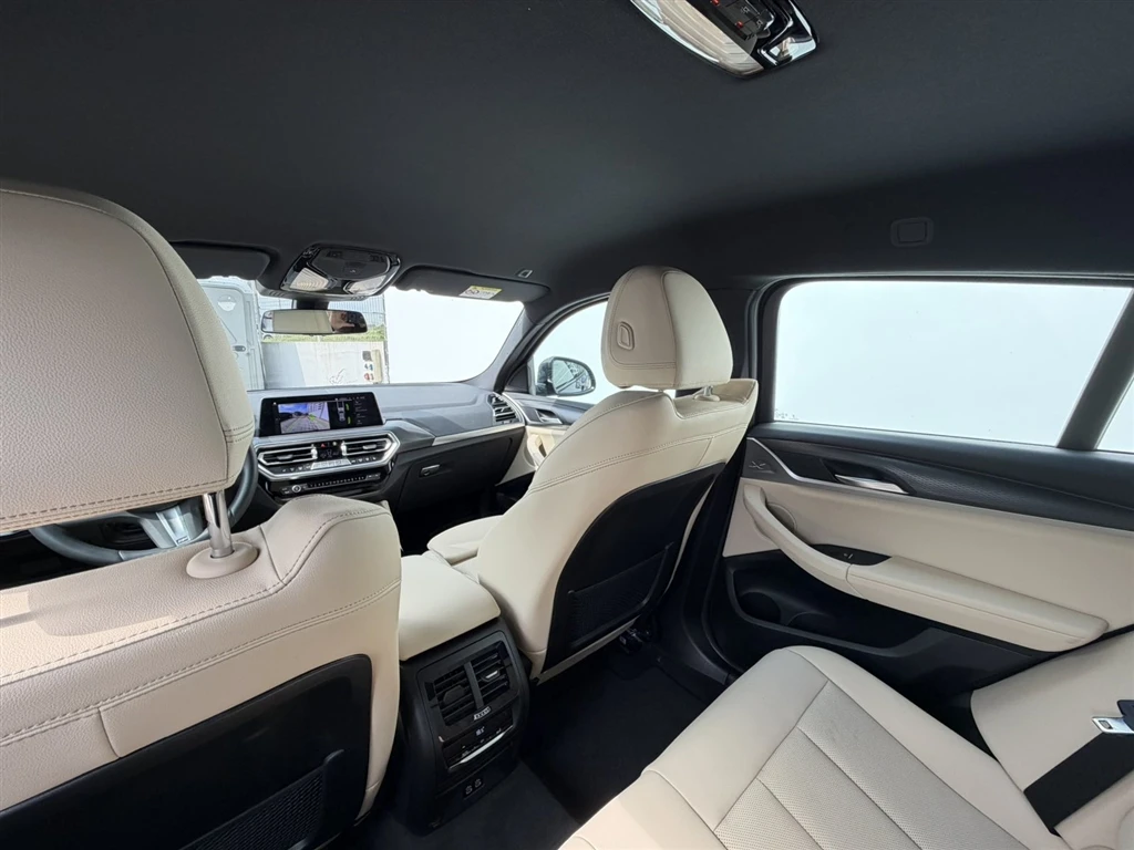 BMW X4 xDrive20d, снимка 11 - Автомобили и джипове - 54105389