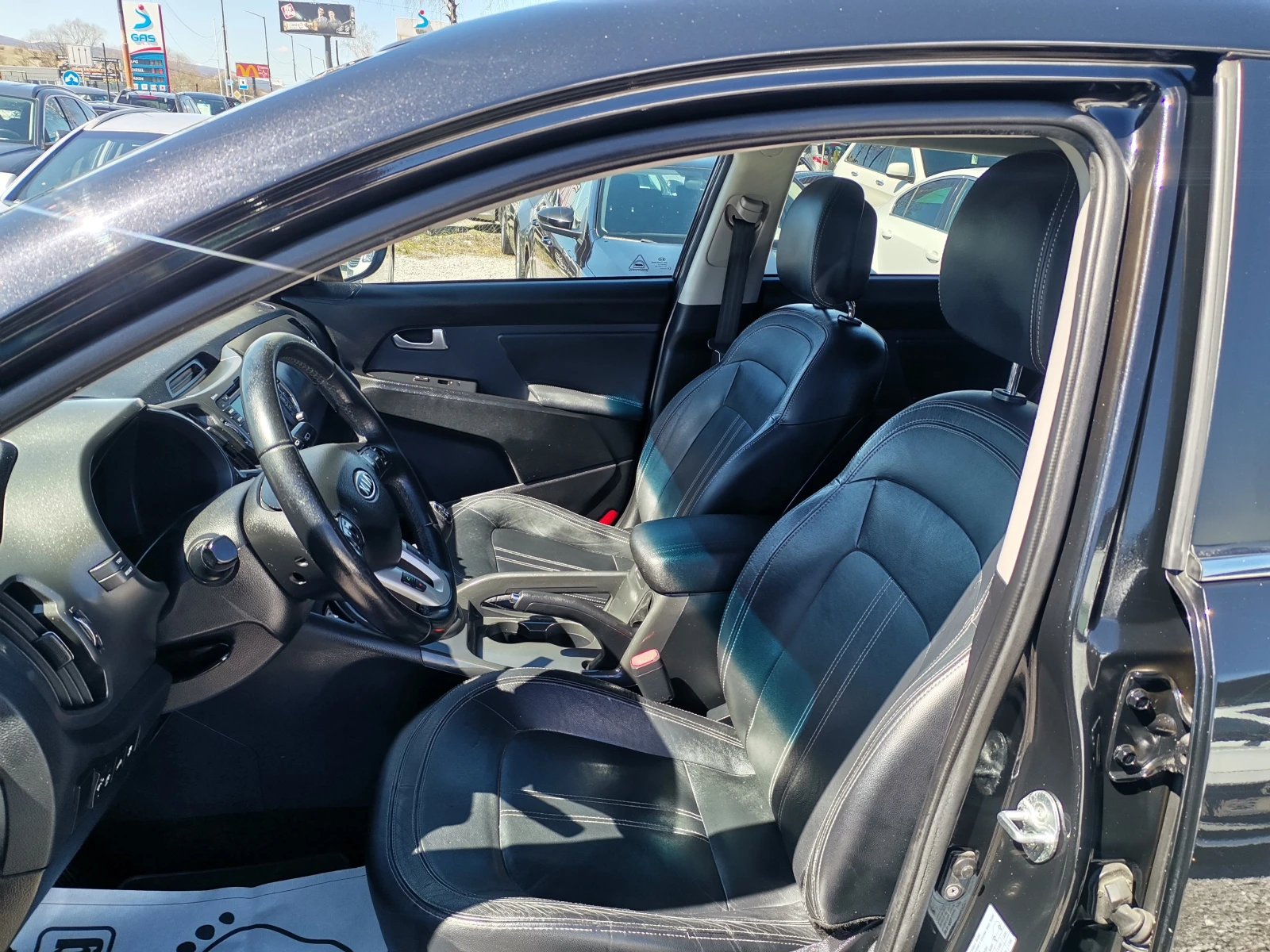 Kia Sportage 1.7CRDI, снимка 11 - Автомобили и джипове - 54111429