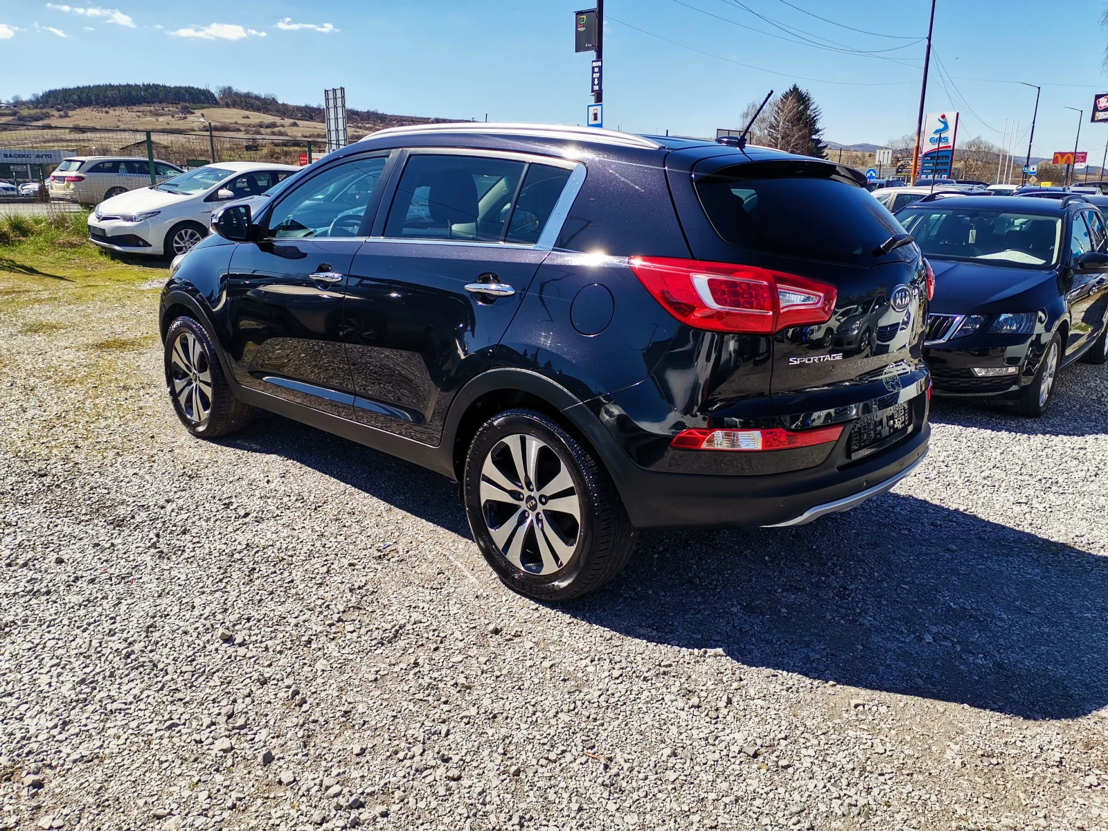 Kia Sportage 1.7CRDI, снимка 4 - Автомобили и джипове - 54111429