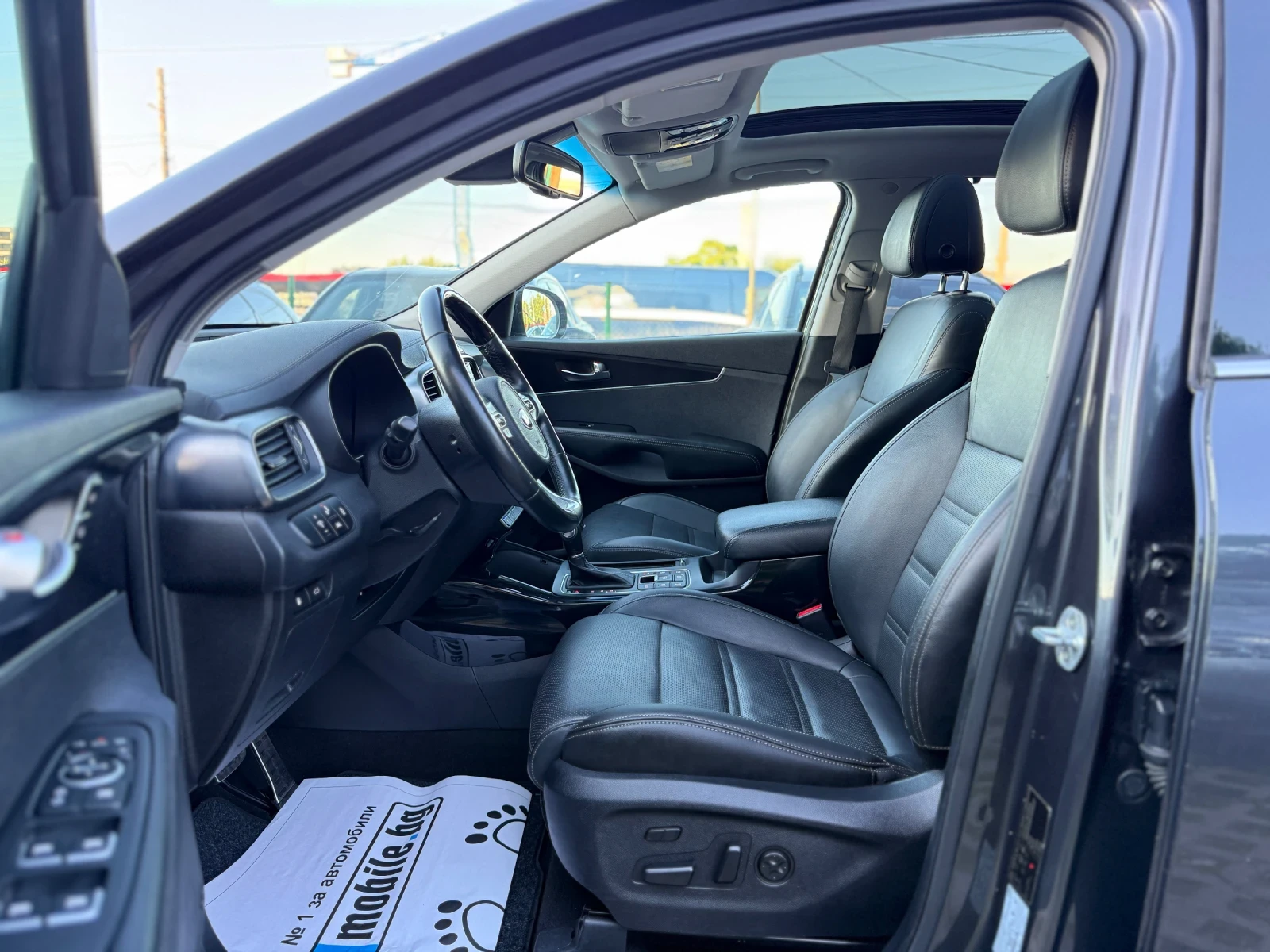 Kia Sorento 2.2CRDI-4WD-PLATINUM-360 CAMERA-ЦВЯТ ГРАФИТ, снимка 6 - Автомобили и джипове - 54598881
