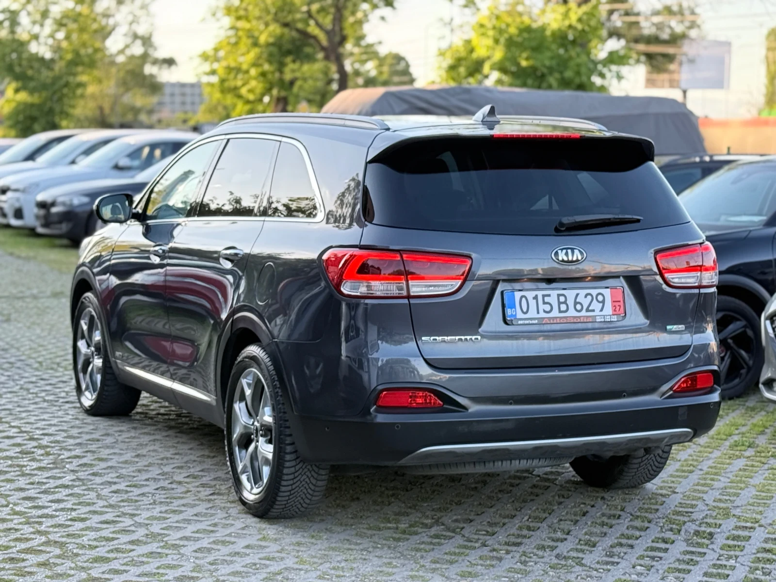Kia Sorento 2.2CRDI-4WD-PLATINUM-360 CAMERA-ЦВЯТ ГРАФИТ, снимка 3 - Автомобили и джипове - 54598881