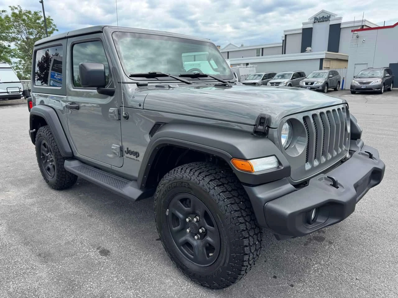 Jeep Wrangler * Sport * CARFAX * ЦЕНА ДО БГ, снимка 14 - Автомобили и джипове - 55265085