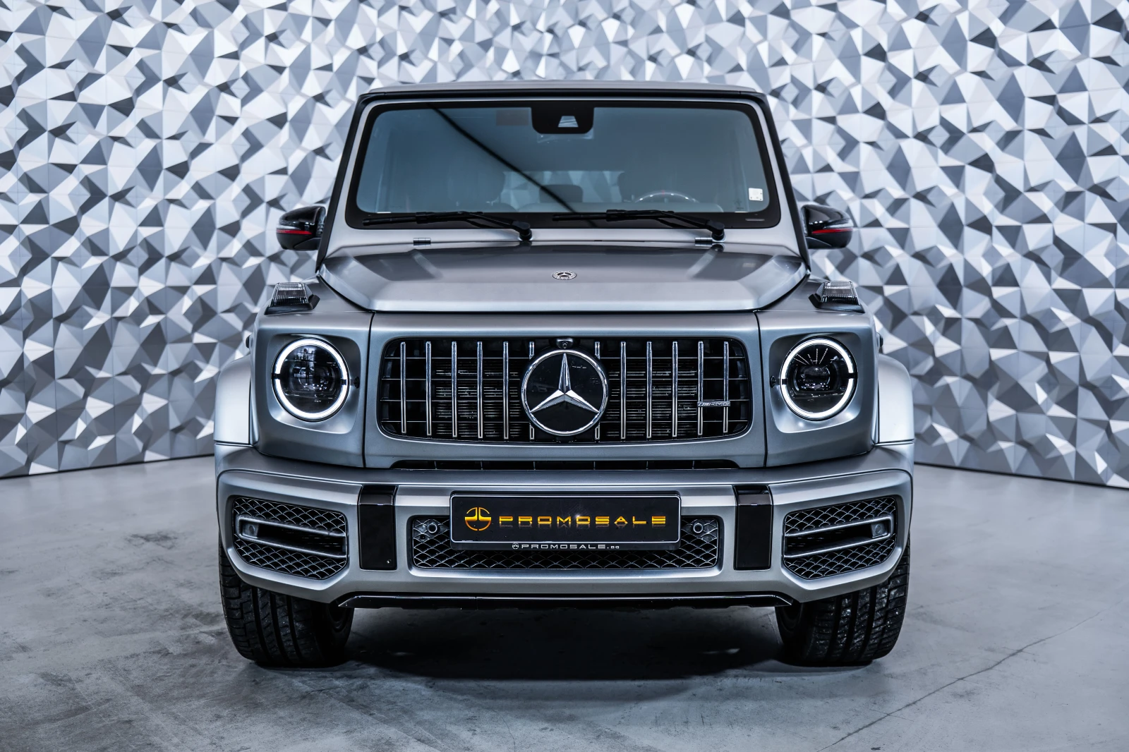 Mercedes-Benz G 63 AMG Edition 1* Carbon* Pano* Burmester, снимка 2 - Автомобили и джипове - 55529142