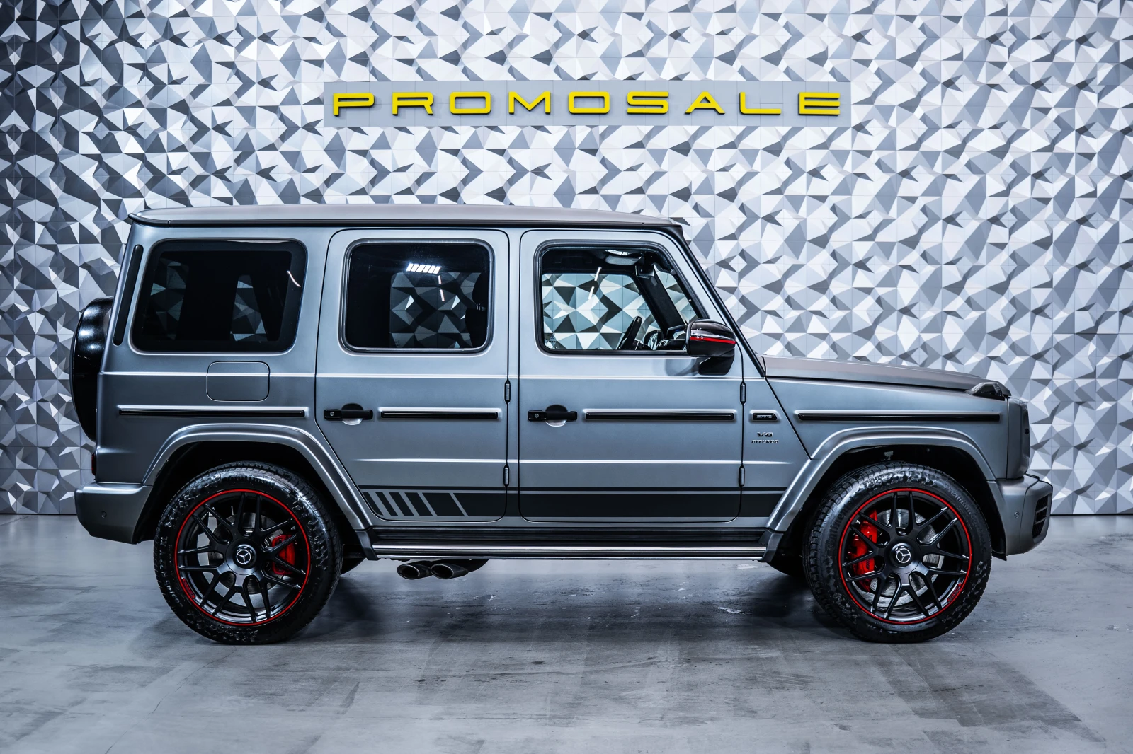 Mercedes-Benz G 63 AMG Edition 1* Carbon* Pano* Burmester, снимка 6 - Автомобили и джипове - 55529142