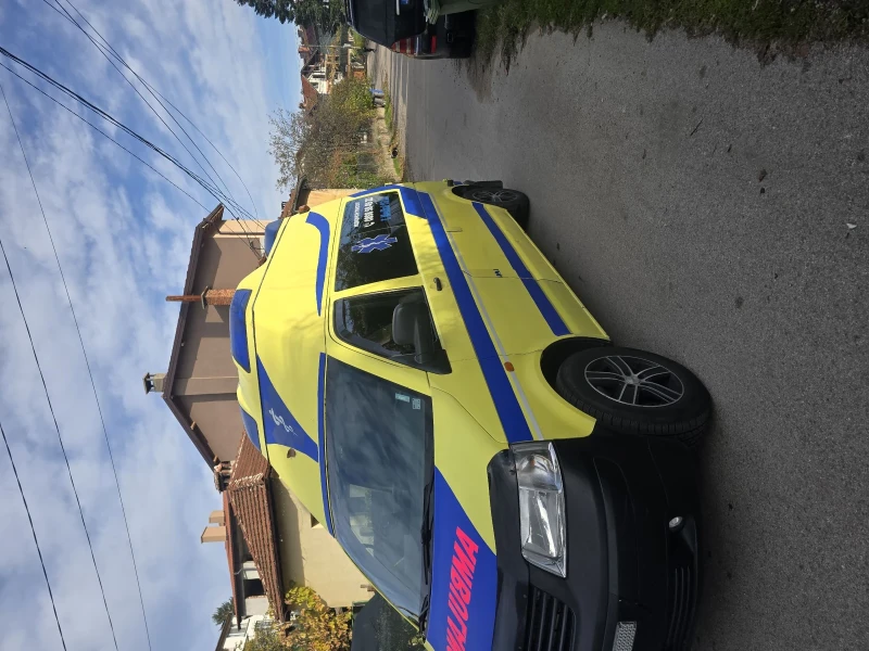 VW T5, снимка 2 - Бусове и автобуси - 52398162